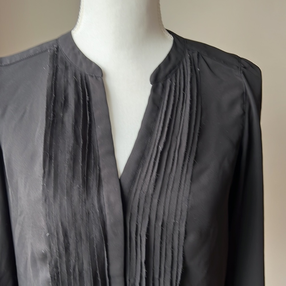 H&M blouse - Picture 2 of 9